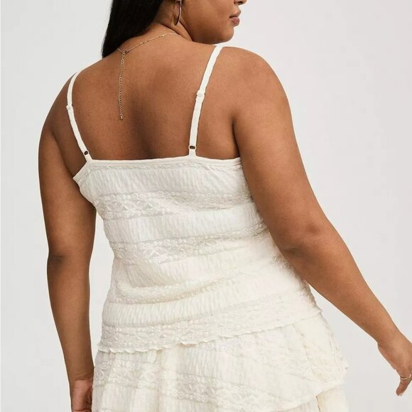 Torrid Cami Tank Top 4X Ivory All Over Stretch Textured Lace Layering Plus Size - Picture 3 of 3